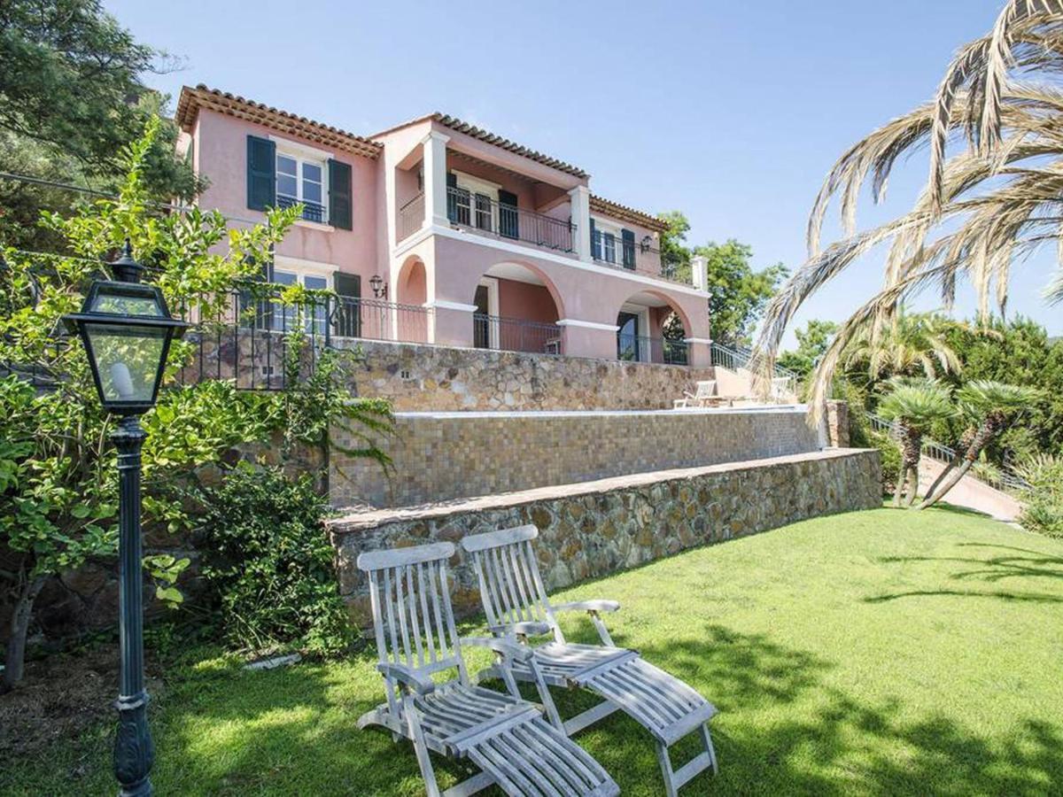 Villa In Antheor With Private Swimming Pool Saint-Raphaël Eksteriør billede